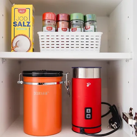 Bellabene Modernes Studioapartment In Zentraler Lage Mit Balkon, Arbeitsplatz, Parkplatz Apartmán