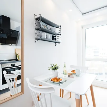 Bellabene Modernes Studioapartment In Zentraler Lage Mit Balkon, Arbeitsplatz, Parkplatz