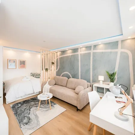 Bellabene Modernes Studioapartment In Zentraler Lage Mit Balkon, Arbeitsplatz, Parkplatz *