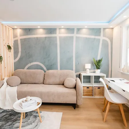 Bellabene Modernes Studioapartment In Zentraler Lage Mit Balkon, Arbeitsplatz, Parkplatz Apartmán *