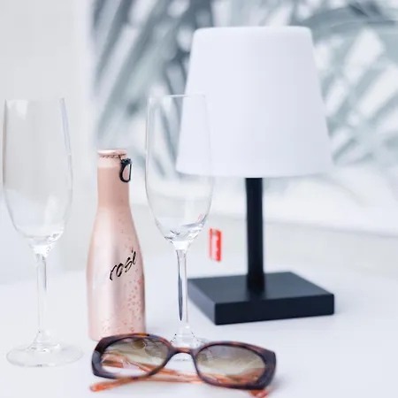 Apartmán Bellabene Modernes Studioapartment In Zentraler Lage Mit Balkon, Arbeitsplatz, Parkplatz *